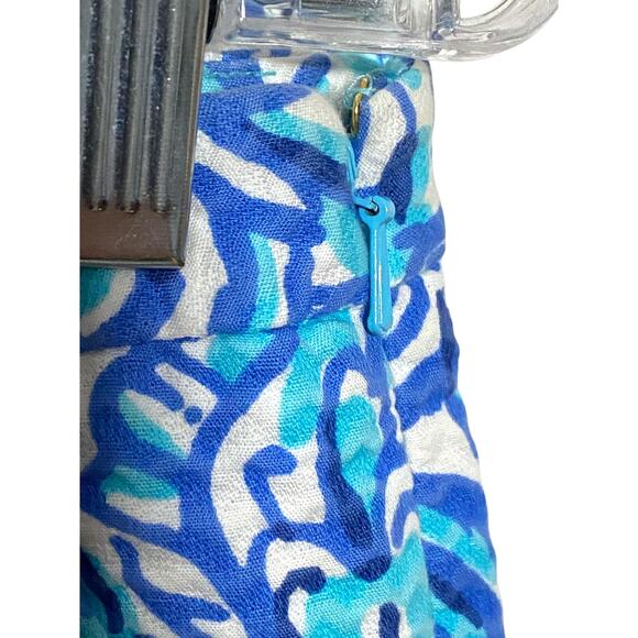 Lilly Pulitzer Adie Chasing Tail Fish Shorts Blue Coastal Tropical Beachy Size 4 - Picture 4 of 8